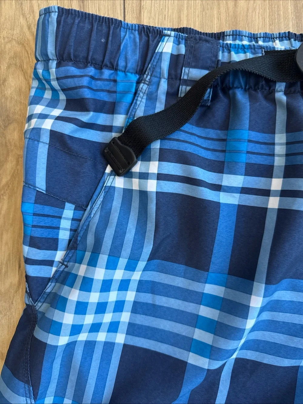 The North Face Swimwear Board Shorts Men’s Sz Large Belted Blue Plaid Lined